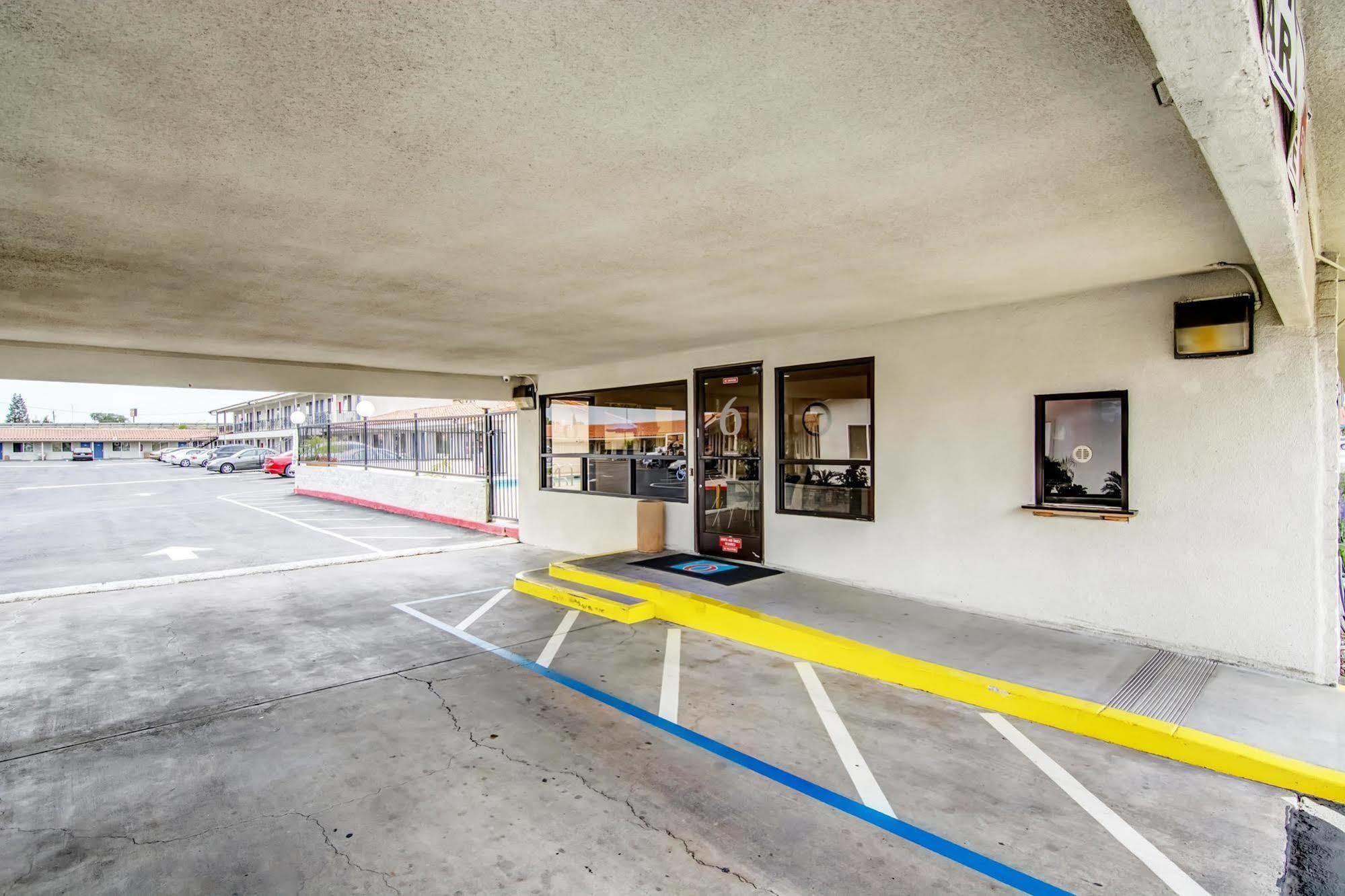 Motel 6 Manteca Zewnętrze zdjęcie