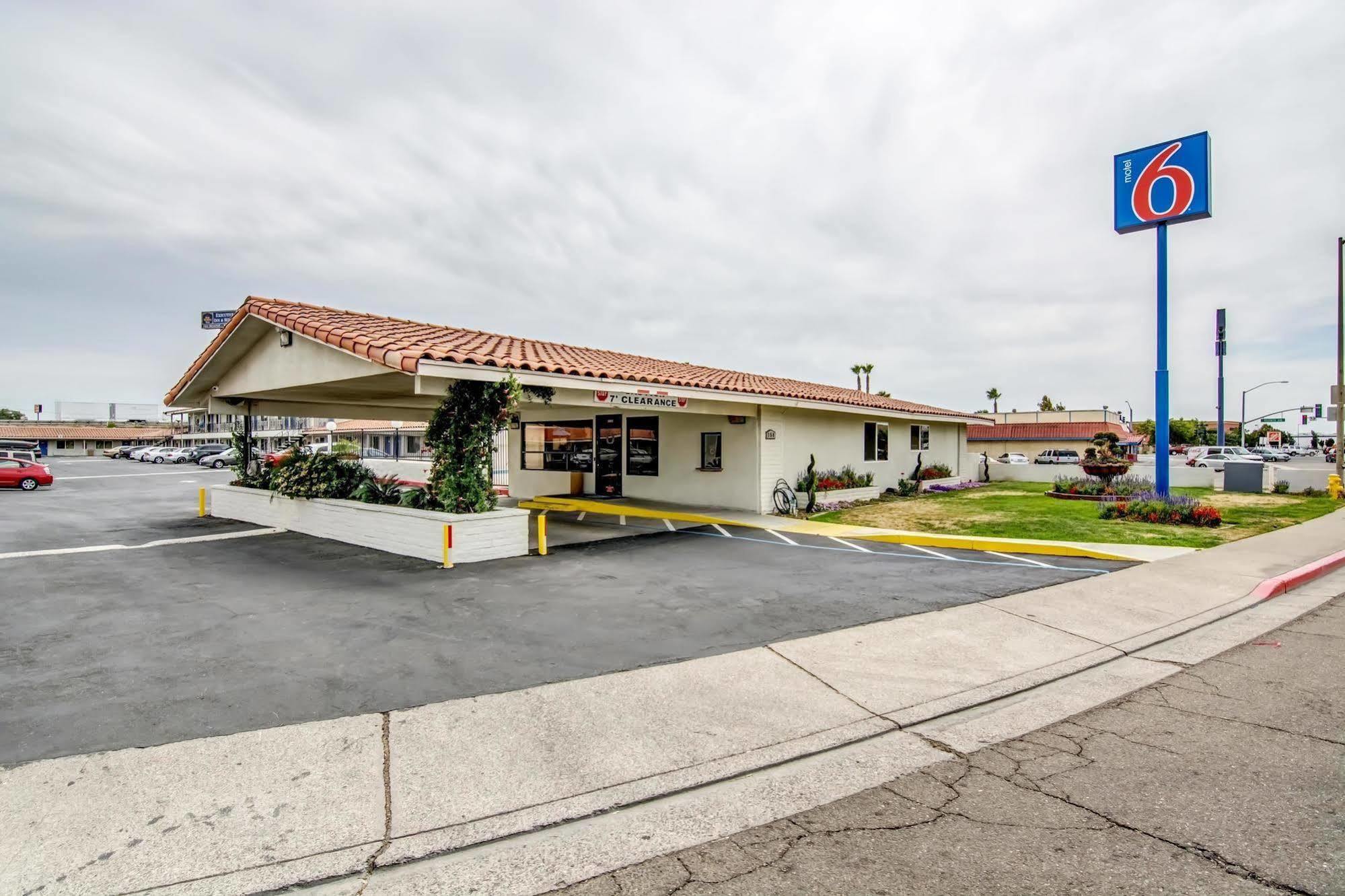Motel 6 Manteca Zewnętrze zdjęcie