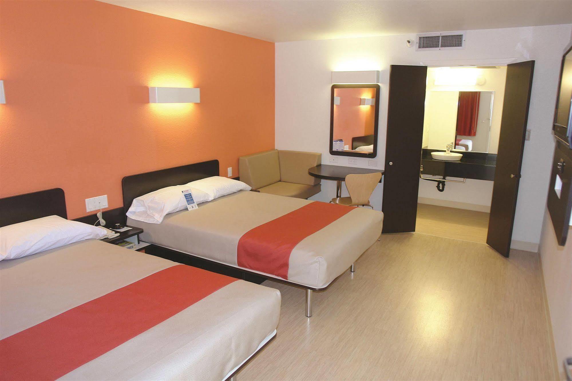 Motel 6 Manteca Zewnętrze zdjęcie