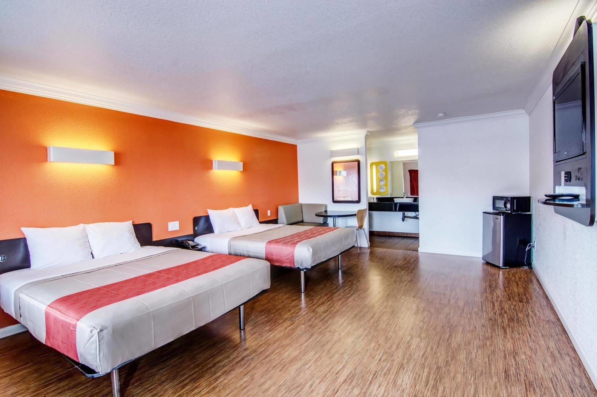 Motel 6 Manteca Zewnętrze zdjęcie