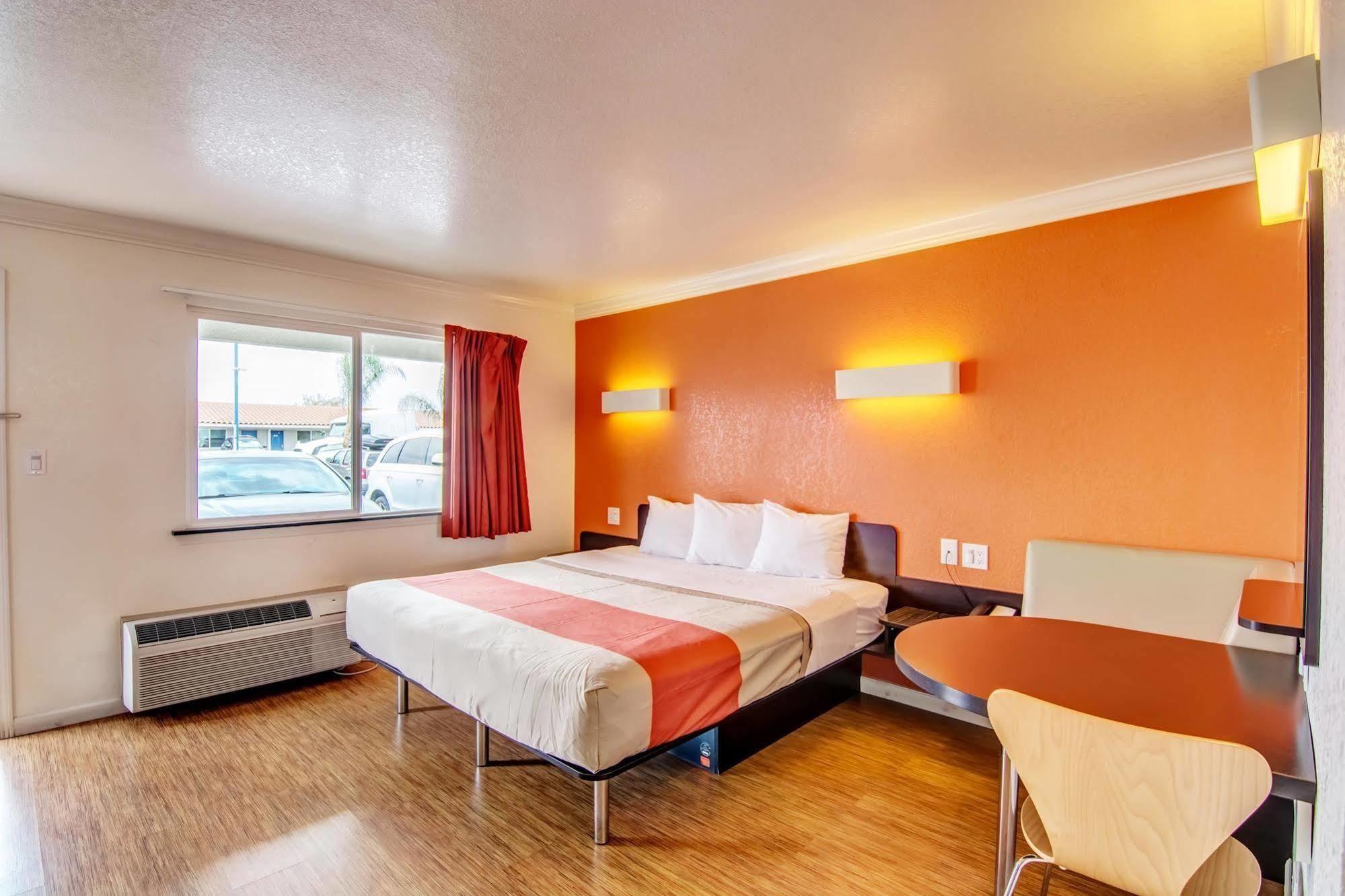 Motel 6 Manteca Zewnętrze zdjęcie